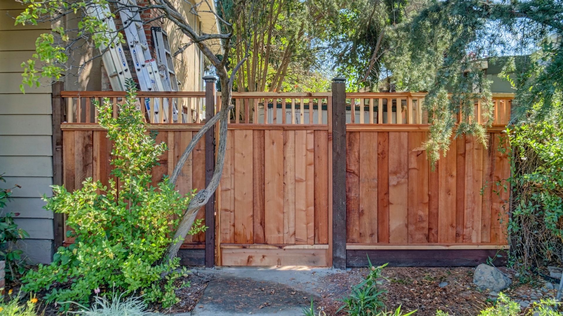 fence builder