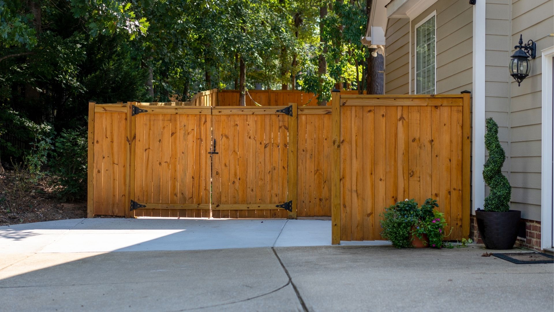 Troy fence installation
