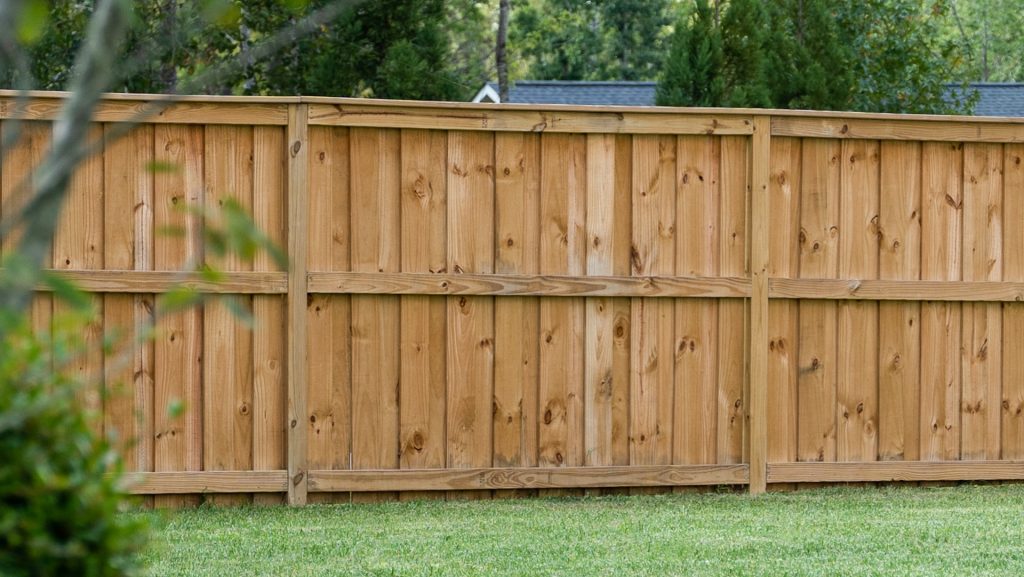Current image: Wooden fencing near me